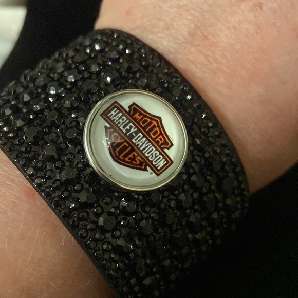 - HD Black Bling Bracelet - Picture 2 of 7